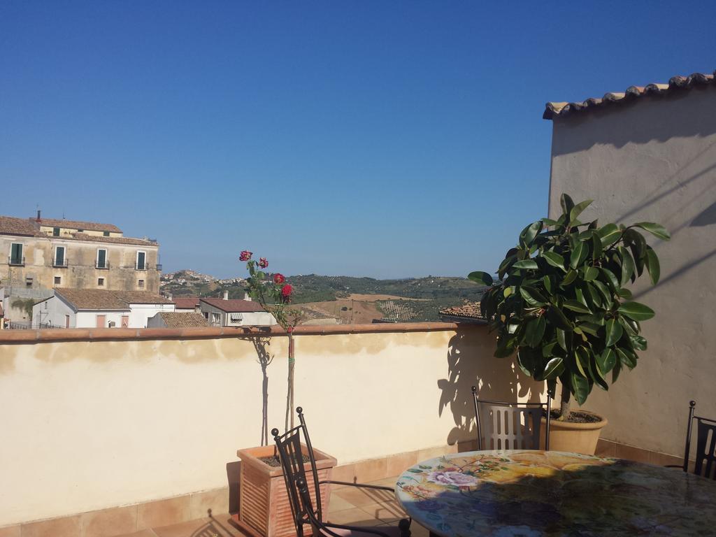 Palazzo Madeo - Residenza D'Epoca Bed & Breakfast Crosia ภายนอก รูปภาพ