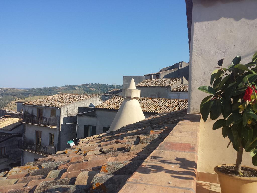 Palazzo Madeo - Residenza D'Epoca Bed & Breakfast Crosia ภายนอก รูปภาพ