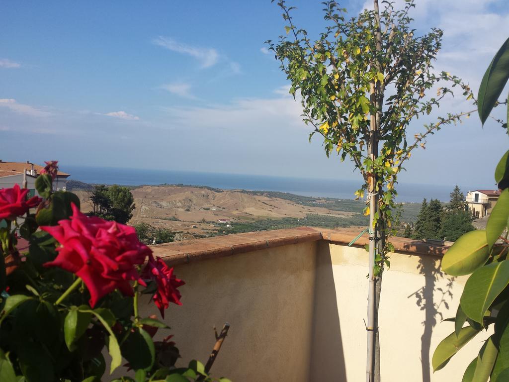 Palazzo Madeo - Residenza D'Epoca Bed & Breakfast Crosia ภายนอก รูปภาพ