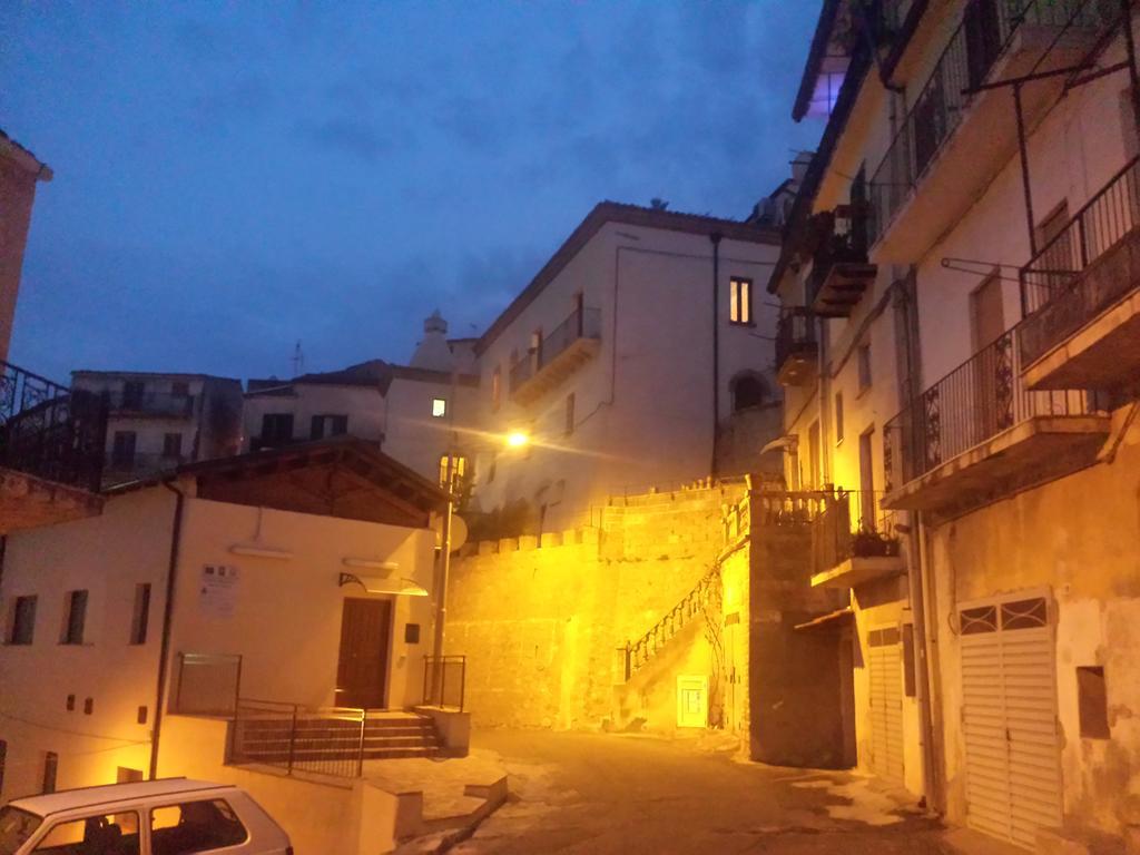 Palazzo Madeo - Residenza D'Epoca Bed & Breakfast Crosia ภายนอก รูปภาพ