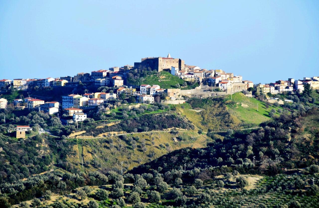 Palazzo Madeo - Residenza D'Epoca Bed & Breakfast Crosia ภายนอก รูปภาพ
