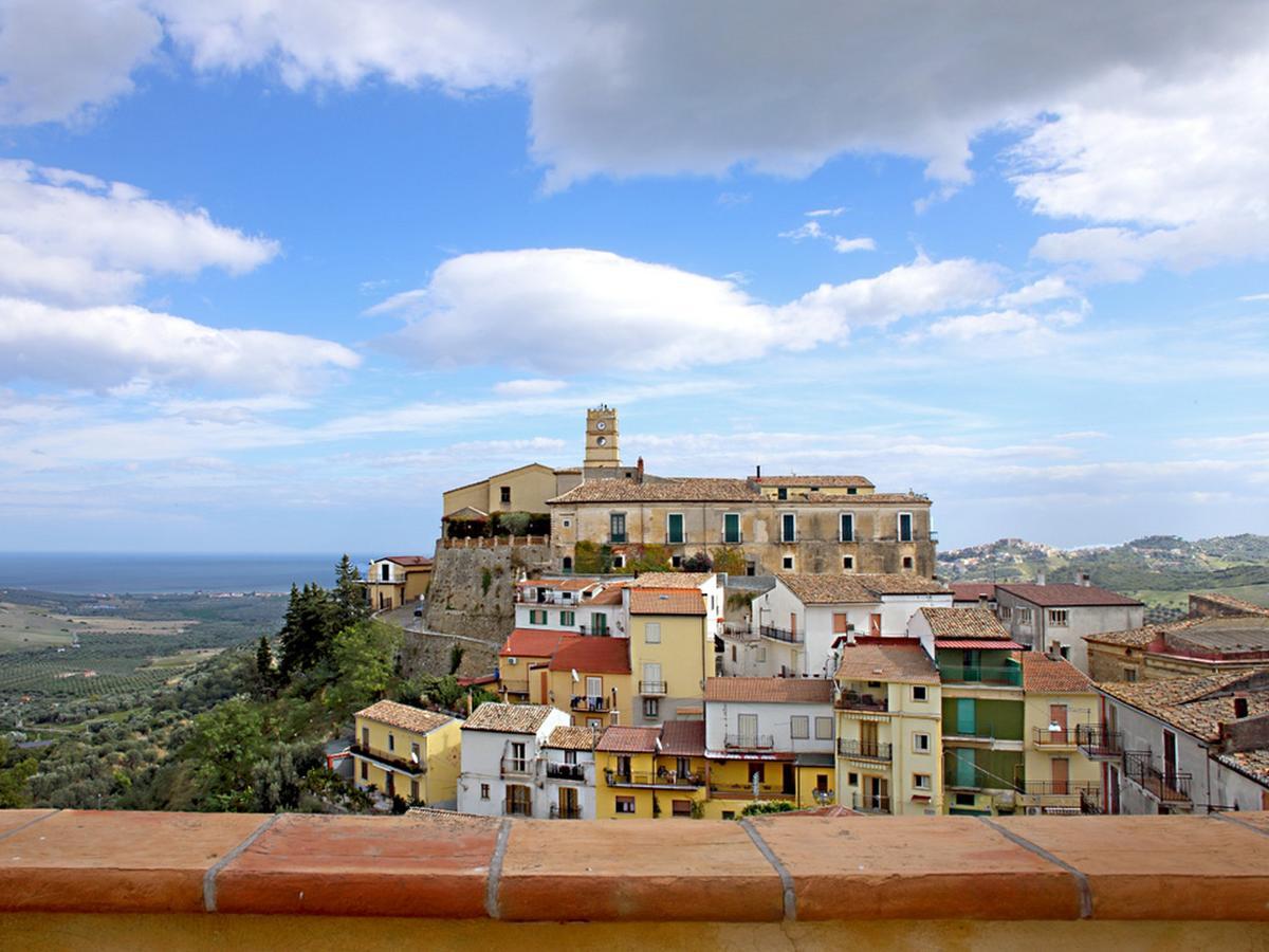 Palazzo Madeo - Residenza D'Epoca Bed & Breakfast Crosia ภายนอก รูปภาพ